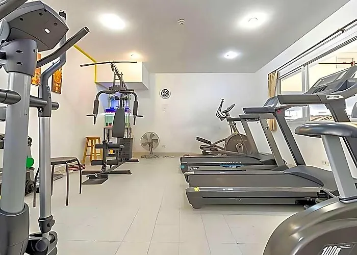 Sitara Place Serviced And ホテル 3*